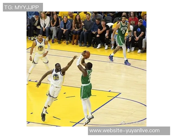 凯尔特人队与勇士的巅峰对决谁能在NBA赛场上笑到最后 凯尔特人队与勇士的巅峰对决谁能在NBA赛场上笑到最后